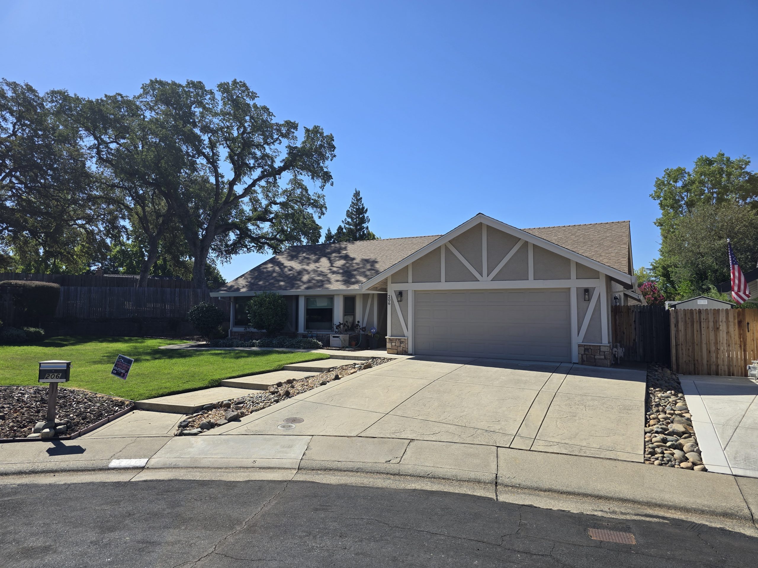 HOA Guidelines When Installing a New Roof in Sacramento